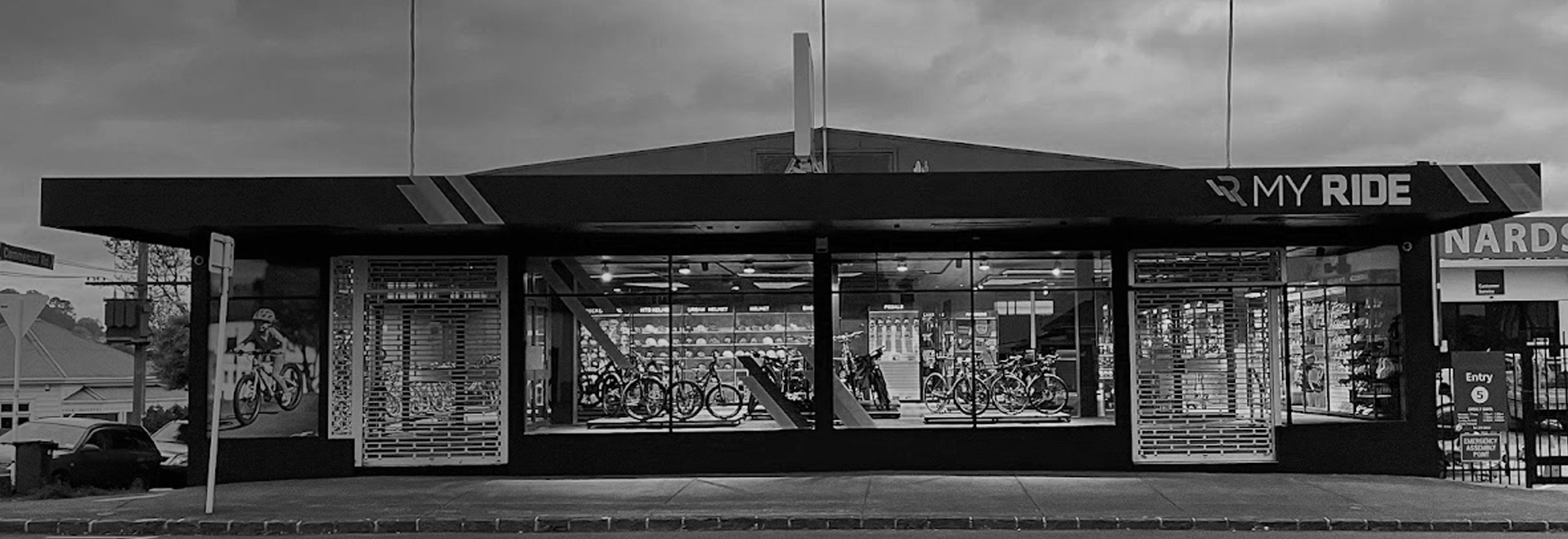 grey lynn 3200 1100 desktop