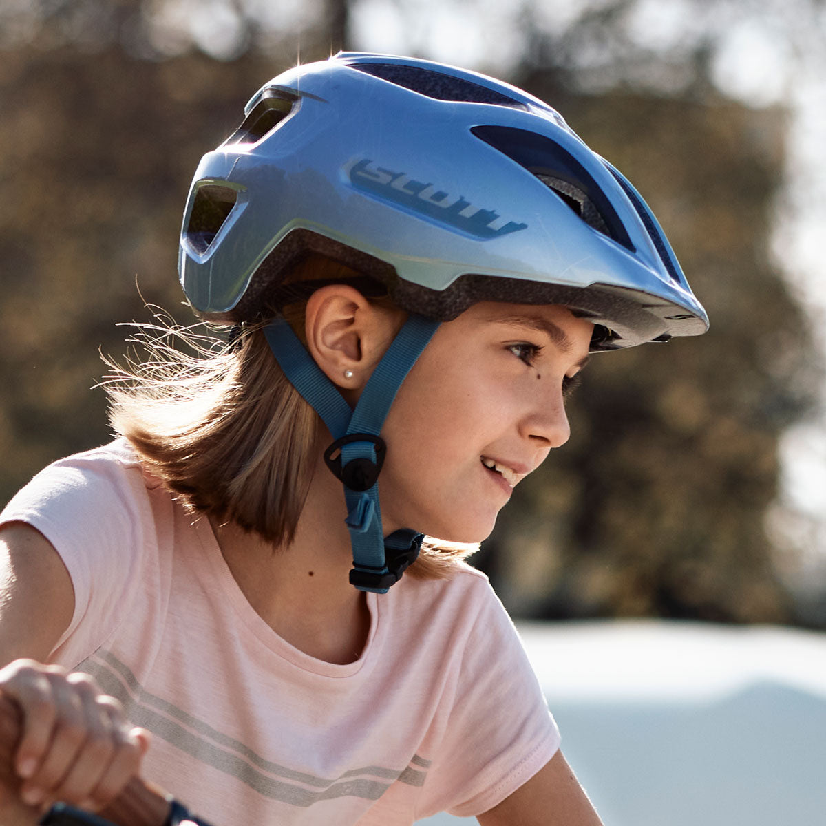 kids helmets mega menu