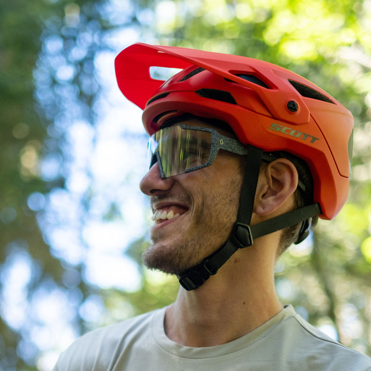 mountain bike helmets mega menu